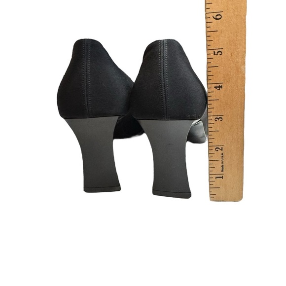 Versani Black Satin Floral Embroidered Heels Made in Italy 3” Heel Vintage Pumps - Picture 4 of 7